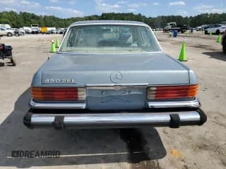 ✅ 1975 Mercedes-Benz 450 • VIN: 11603312038423 • Лот: 66946794. Опубликован ранее на Copart с пробегом 5 900 миль. Бесплатный доступ к архиву аукционных продаж из США и подробный отчёт об истории автомобиля на DreamBid. Изображение 6.