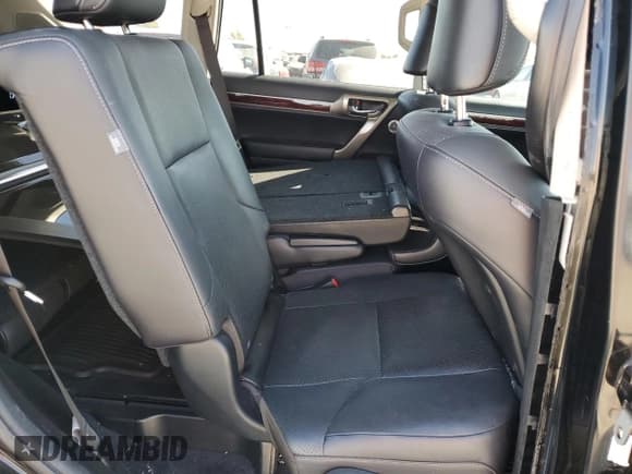 ✅ 2016 Lexus GX 460 Luxury • VIN: JTJJM7FX4G5135580 • Lot: 82386375. Wystawiony na Copart z przebiegiem 82 303 mil. Bezpłatny archiwum sprzedaży aukcyjnych z USA i szczegółowy raport historii pojazdu na DreamBid. Zdjęcie 10.