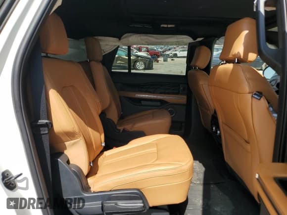 ✅ 2024 Ford Expedition Max Platinum • VIN: 1FMJK1M87REA37031 • Lot: 50388615. Listed on Copart with 6,900 mi. Free auction sales archive from the USA and detailed vehicle history report at DreamBid. Image 11.