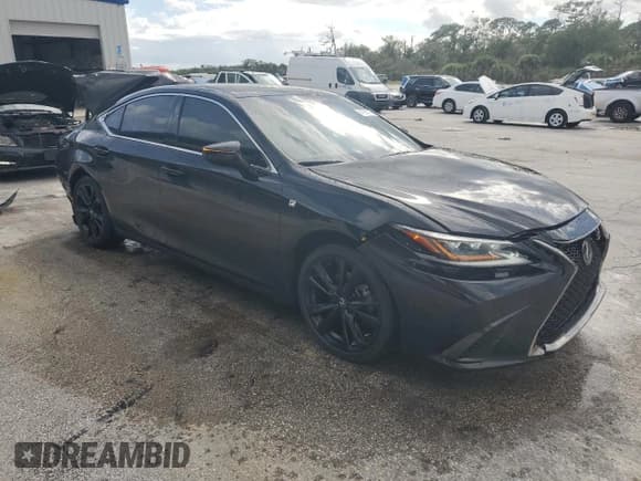 ✅ 2021 Lexus ES 350 F Sport • VIN: 58AHZ1B13MU104277 • Lot: 84567115. Wystawiony na Copart z przebiegiem 30 663 mil. Bezpłatny archiwum sprzedaży aukcyjnych z USA i szczegółowy raport historii pojazdu na DreamBid. Zdjęcie 4.