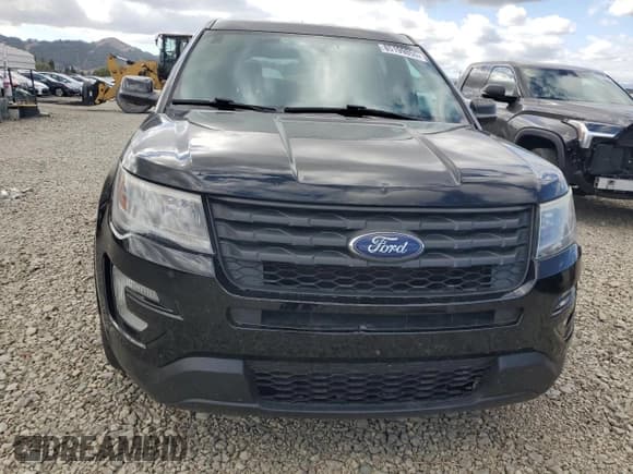 ✅ 2018 Ford Police Interceptor Utility • VIN: 1FM5K8AR2JGC34222 • Lot: 85199855. Wystawiony na Copart z przebiegiem 72 959 mil. Bezpłatny archiwum sprzedaży aukcyjnych z USA i szczegółowy raport historii pojazdu na DreamBid. Zdjęcie 5.