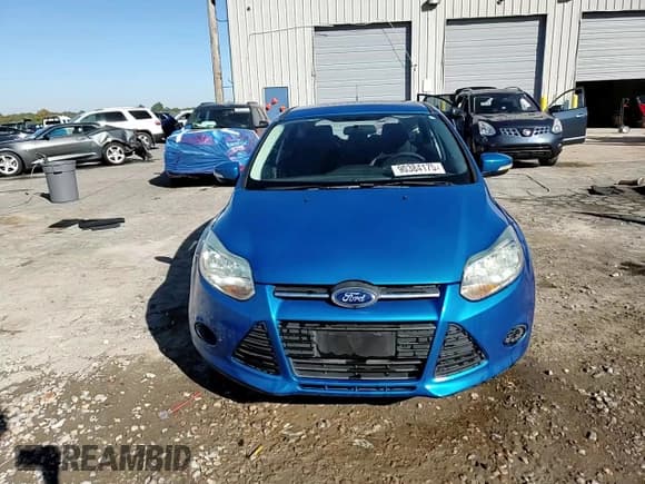 ✅ 2014 Ford Focus SE • VIN: 1FADP3K21EL378594 • Lot: 90384175. Listed on Copart with 87,932 mi. Free auction sales archive from the USA and detailed vehicle history report at DreamBid. Image 13.
