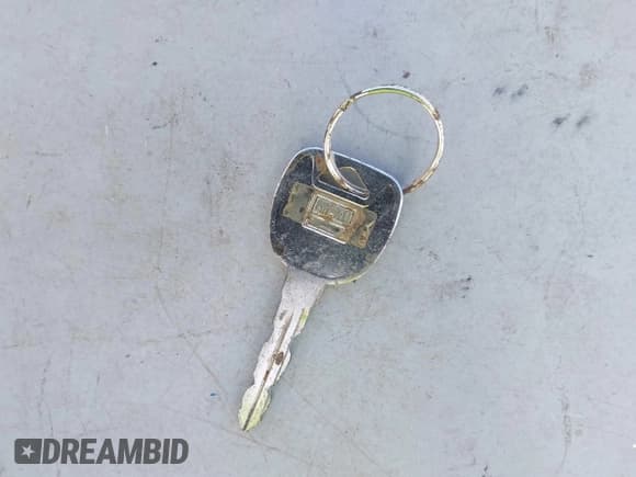 ✅ 2005 Chevrolet Silverado 2500HD Work Truck • VIN: 1GBHC24U15E333373 • Lot: 43697661. Wystawiony na IAAI z przebiegiem 156 992 mil. Bezpłatny archiwum sprzedaży aukcyjnych z USA i szczegółowy raport historii pojazdu na DreamBid. Zdjęcie 11.