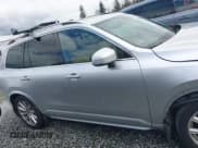 ✅ 2016 Volvo XC90 T8 Momentum • VIN: YV4BC0PK9G1064482 • Lot: 41917501. Wystawiony na IAAI z przebiegiem 72 328 mil. Bezpłatny archiwum sprzedaży aukcyjnych z USA i szczegółowy raport historii pojazdu na DreamBid. Zdjęcie 13.