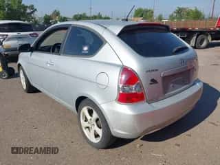 2009 Hyundai Accent Auto SE z VIN KMHCN36C19U109733, wystawiony jako IAAI lot #43153389 z przebiegiem 107 788 mil mil oraz . Historia ofert i sprzedaży dostępna na DreamBid. Obrazek 3.