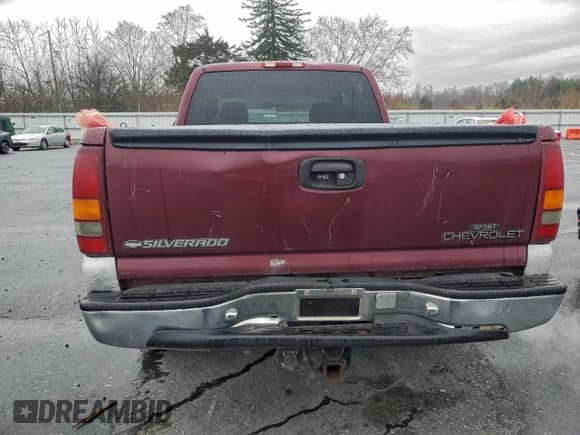 ✅ 2000 Chevrolet Silverado 1500 LS • VIN: 2GCEC19T1Y1314482 • Lot: 94380205. Wystawiony na Copart z przebiegiem 231 358 mil. Bezpłatny archiwum sprzedaży aukcyjnych z USA i szczegółowy raport historii pojazdu na DreamBid. Zdjęcie 6.