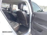 ✅ 2015 GMC Terrain SLT • VIN: 2GKFLSE39F6321359 • Lot: 43021768. Wystawiony na IAAI z przebiegiem 166 851 mil. Bezpłatny archiwum sprzedaży aukcyjnych z USA i szczegółowy raport historii pojazdu na DreamBid. Zdjęcie 8.