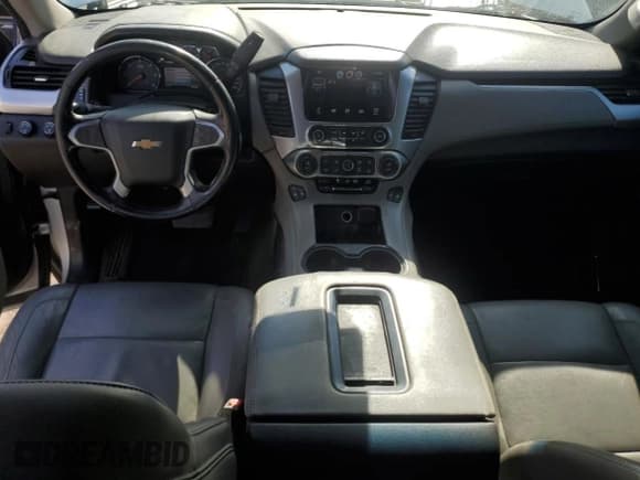 ✅ 2015 Chevrolet Tahoe LT • VIN: 1GNSKBKC4FR227161 • Lot: 86275255. Listed on Copart with 195,627 mi. Free auction sales archive from the USA and detailed vehicle history report at DreamBid. Image 8.