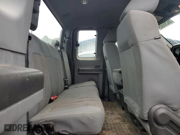 ✅ 2014 Ford F-250 XL • VIN: 1FT7X2B65EEA29317 • Lot: 56295505. Listed on Copart with 218,107 mi. Free auction sales archive from the USA and detailed vehicle history report at DreamBid. Image 10.