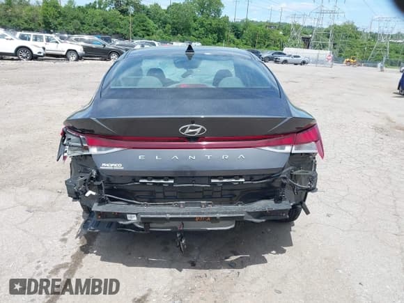 ✅ 2023 Hyundai Elantra SEL • VIN: 5NPLM4AG6PH116434 • Lot: 42270199. Listed on IAAI with Not provided. Free auction sales archive from the USA and detailed vehicle history report at DreamBid. Image 16.