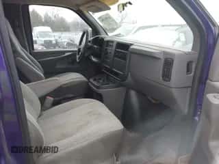 2003 Chevrolet Express Passenger с VIN 1GAHG39U131117308, выставлен на аукционе IAAI как лот 41581594 с пробегом 160 408 миль миль и . История ставок и продаж доступна на DreamBid. Изображение 5.