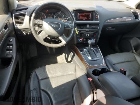 ✅ 2013 Audi Q5 Premium • VIN: WA1CFAFP6DA039000 • Lot: 80847925. Wystawiony na Copart z przebiegiem 73 755 mil. Bezpłatny archiwum sprzedaży aukcyjnych z USA i szczegółowy raport historii pojazdu na DreamBid. Zdjęcie 8.