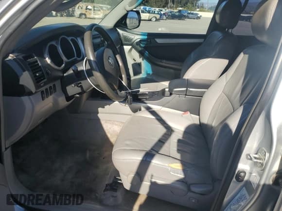 ✅ 2003 Toyota 4Runner SR5 • VIN: JTEZT14R530002842 • Lot: 89908425. Listed on Copart with 282,230 mi. Free auction sales archive from the USA and detailed vehicle history report at DreamBid. Image 7.