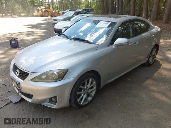 ✅ 2011 Lexus IS 250 • VIN: JTHCF5C23B5047940 • Lot: 43103046. Listed on IAAI with 151,481 mi. Free auction sales archive from the USA and detailed vehicle history report at DreamBid. Image 17.