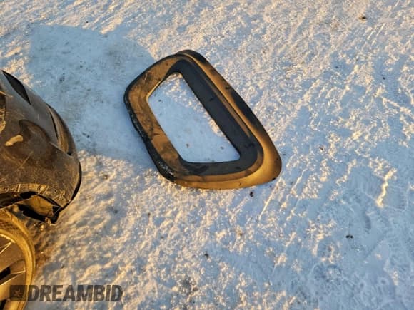 ✅ 2024 Tesla Model Y Performance • VIN: 7SAYGDEF8RF041383 • Lot: 95929755. Wystawiony na Copart z przebiegiem 41 607 mil. Bezpłatny archiwum sprzedaży aukcyjnych z USA i szczegółowy raport historii pojazdu na DreamBid. Zdjęcie 13.