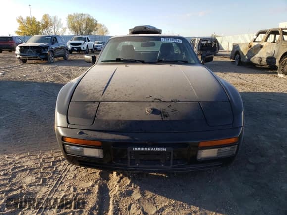 ✅ 1986 Porsche 944 • VIN: WP0AA0950GN153510 • Lot: 75878634. Wystawiony na Copart z przebiegiem 76 711 mil. Bezpłatny archiwum sprzedaży aukcyjnych z USA i szczegółowy raport historii pojazdu na DreamBid. Zdjęcie 5.