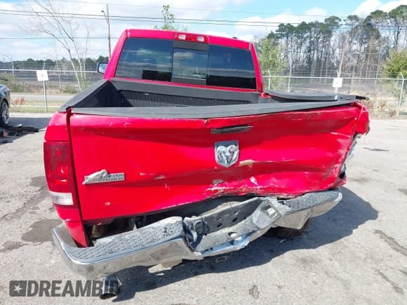 ✅ 2010 Dodge 1500 SLT • VIN: 1D7RB1GT7AS214678 • Lot: 41635619. Wystawiony na IAAI z przebiegiem 139 676 mil. Bezpłatny archiwum sprzedaży aukcyjnych z USA i szczegółowy raport historii pojazdu na DreamBid. Zdjęcie 6.