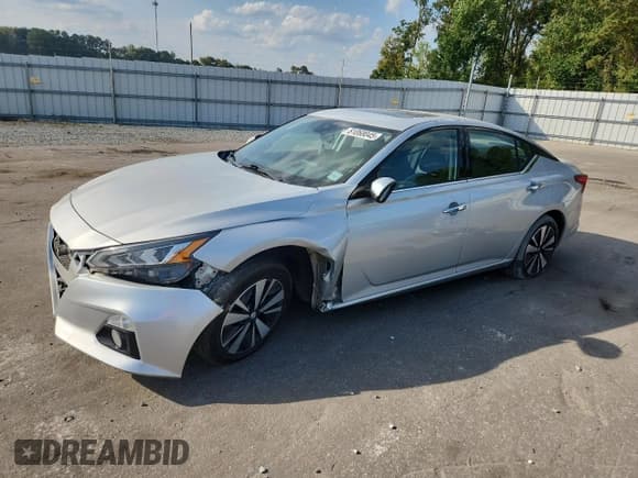 ✅ 2020 Nissan Altima SL • VIN: 1N4BL4EV7LC161689 • Lot: 81068045. Listed on Copart with 190,012 mi. Free auction sales archive from the USA and detailed vehicle history report at DreamBid. Image 1.