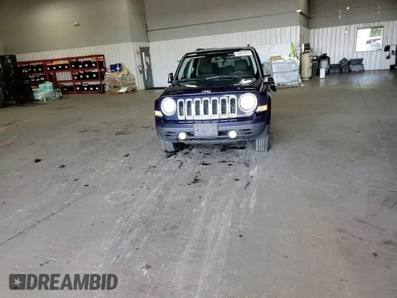 ✅ 2013 Jeep Patriot Sport • VIN: 1C4NJPBA1DD186437 • Lot: 83850925. Wystawiony na Copart z przebiegiem 201 554 mil. Bezpłatny archiwum sprzedaży aukcyjnych z USA i szczegółowy raport historii pojazdu na DreamBid. Zdjęcie 14.