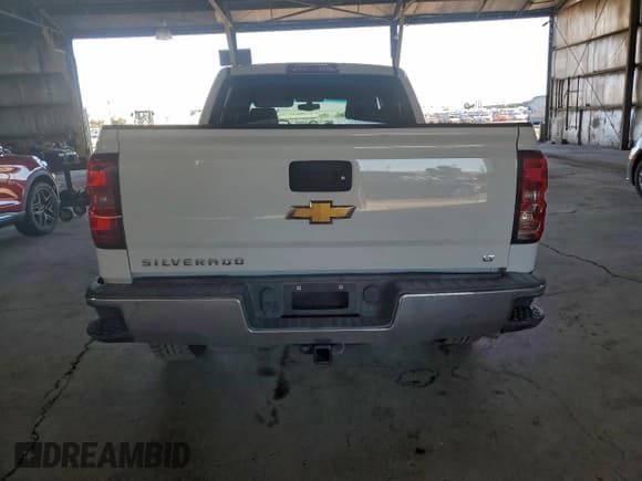 ✅ 2018 Chevrolet Silverado 1500 LT • VIN: 3GCPCREC5JG520186 • Lot: 93995705. Wystawiony na Copart z przebiegiem 123 439 mil. Bezpłatny archiwum sprzedaży aukcyjnych z USA i szczegółowy raport historii pojazdu na DreamBid. Zdjęcie 6.