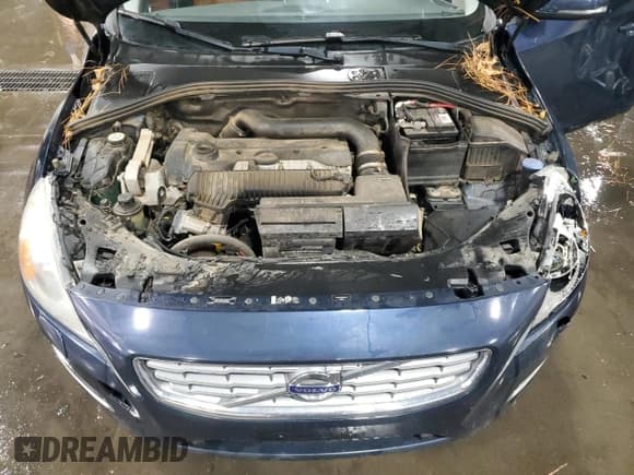 ✅ 2013 Volvo S60 T5 • VIN: YV1612FH3D2210077 • Lot: 87241205. Listed on Copart with 177,950 mi. Free auction sales archive from the USA and detailed vehicle history report at DreamBid. Image 11.