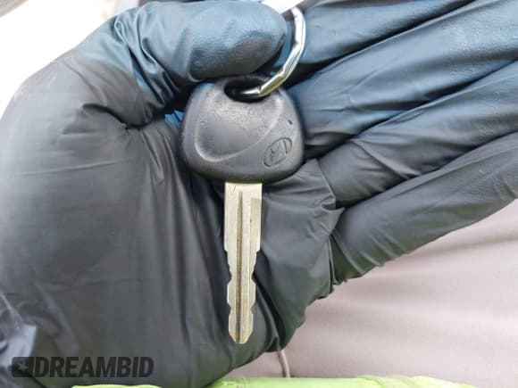 ✅ 2010 Hyundai Accent GLS • VIN: KMHCN4AC8AU460043 • Лот: 42353548. Опубликован ранее на IAAI с пробегом 139 280 миль. Бесплатный доступ к архиву аукционных продаж из США и подробный отчёт об истории автомобиля на DreamBid. Изображение 11.