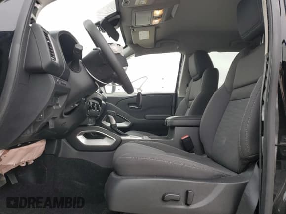 ✅ 2024 Nissan Frontier SV • VIN: 1N6ED1FK8RN660891 • Lot: 42144235. Listed on Copart with 2,569 mi. Free auction sales archive from the USA and detailed vehicle history report at DreamBid. Image 7.