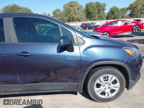 2019 Chevrolet Trax LS с VIN 3GNCJKSB4KL115282, выставлен на аукционе IAAI как лот 43408337 с пробегом 169 454 миль миль и . История ставок и продаж доступна на DreamBid. Изображение 18.