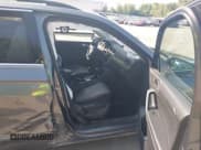 ✅ 2020 Volkswagen Tiguan SE • VIN: 3VV2B7AX4LM044125 • Lot: 43186177. Wystawiony na IAAI z przebiegiem 66 466 mil. Bezpłatny archiwum sprzedaży aukcyjnych z USA i szczegółowy raport historii pojazdu na DreamBid. Zdjęcie 5.