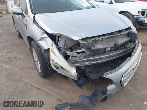 ✅ 2015 Subaru Outback Premium • VIN: 4S4BSBCC3F3256110 • Lot: 43695469. Listed on IAAI with 167,425 mi. Free auction sales archive from the USA and detailed vehicle history report at DreamBid. Image 6.