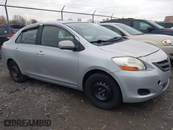 ✅ 2007 Toyota Yaris • VIN: JTDBT923071111406 • Лот: 43589673. Опубликован ранее на IAAI с пробегом 155 824 миль. Бесплатный доступ к архиву аукционных продаж из США и подробный отчёт об истории автомобиля на DreamBid. Изображение 1.