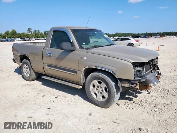 2004 Chevrolet Silverado 1500 Work Truck z VIN 1GCEC14X54Z118864, wystawiony jako Copart lot #81513555 z przebiegiem 186 665 mil mil oraz Szkoda całkowita • Salvage title. Historia ofert i sprzedaży dostępna na DreamBid. Obrazek 4.