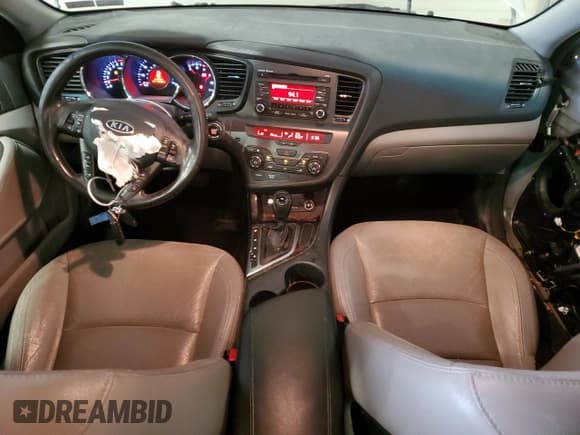 ✅ 2012 Kia Optima EX • VIN: 5XXGN4A74CG060854 • Lot: 92096325. Wystawiony na Copart z przebiegiem 147 185 mil. Bezpłatny archiwum sprzedaży aukcyjnych z USA i szczegółowy raport historii pojazdu na DreamBid. Zdjęcie 8.