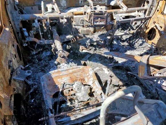 ✅ 2011 Ford F-350 XL • VIN: 1FT8W3DT5BEB44835 • Lot: 85529135. Wystawiony na Copart z przebiegiem Nie podano. Bezpłatny archiwum sprzedaży aukcyjnych z USA i szczegółowy raport historii pojazdu na DreamBid. Zdjęcie 8.