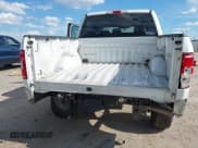 ✅ 2019 Ford F-150 XL • VIN: 1FTEW1EP7KFB10186 • Lot: 42230640. Wystawiony na IAAI z przebiegiem 105 234 mil. Bezpłatny archiwum sprzedaży aukcyjnych z USA i szczegółowy raport historii pojazdu na DreamBid. Zdjęcie 6.