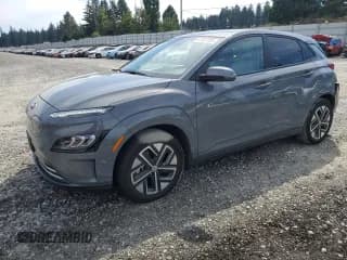 ✅ 2023 Hyundai Kona Limited • VIN: KM8K53AG3PU167376 • Лот: 67057495. Опубликован ранее на Copart с пробегом 27 985 миль. Бесплатный доступ к архиву аукционных продаж из США и подробный отчёт об истории автомобиля на DreamBid. Изображение 1.