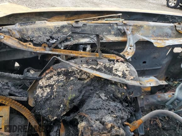 ✅ 2004 Chevrolet Silverado 2500HD Work Truck • VIN: 1GCHK24U94E249850 • Lot: 82481215. Wystawiony na Copart z przebiegiem Nie podano. Bezpłatny archiwum sprzedaży aukcyjnych z USA i szczegółowy raport historii pojazdu na DreamBid. Zdjęcie 9.