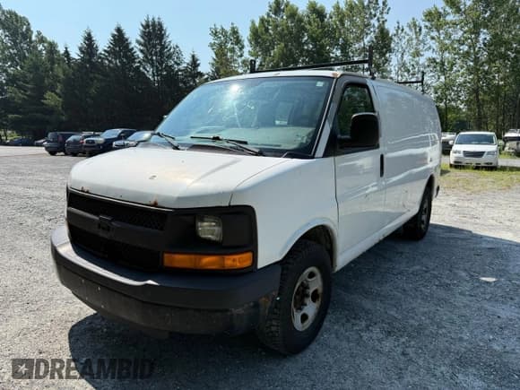 ✅ 2009 Chevrolet Express Cargo • VIN: 1GCGG25C591165137 • Lot: 65557675. Listed on Copart with 111,402 mi. Free auction sales archive from the USA and detailed vehicle history report at DreamBid. Image 2.