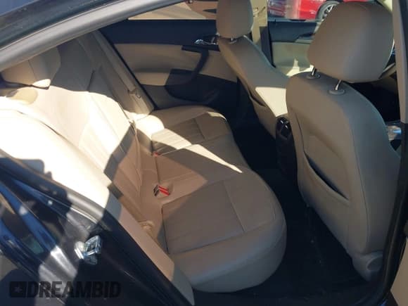 ✅ 2011 Buick Regal CXL RL4 • VIN: W04GS5EC3B1083505 • Lot: 43575296. Wystawiony na IAAI z przebiegiem 205 339 mil. Bezpłatny archiwum sprzedaży aukcyjnych z USA i szczegółowy raport historii pojazdu na DreamBid. Zdjęcie 8.