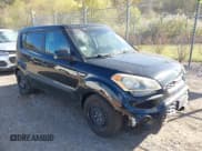 ✅ 2012 Kia Soul • VIN: KNDJT2A56C7476959 • Lot: 43581454. Wystawiony na IAAI z przebiegiem 125 161 mil. Bezpłatny archiwum sprzedaży aukcyjnych z USA i szczegółowy raport historii pojazdu na DreamBid. Zdjęcie 1.