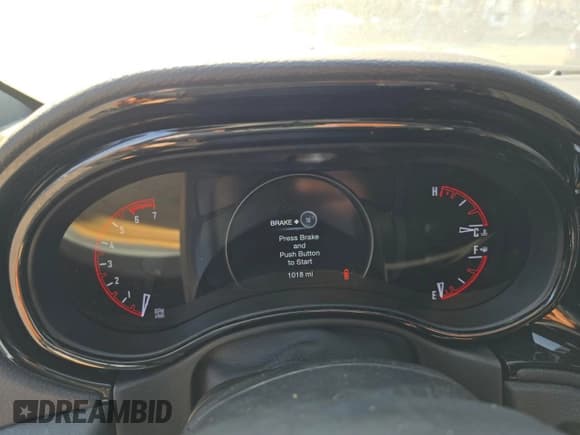 ✅ 2024 Dodge Durango Pursuit • VIN: 1C4SDJFT1RC234339 • Lot: 90801555. Wystawiony na Copart z przebiegiem 1 018 mil. Bezpłatny archiwum sprzedaży aukcyjnych z USA i szczegółowy raport historii pojazdu na DreamBid. Zdjęcie 8.