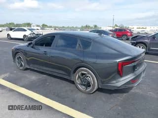 ✅ 2025 Kia K4 EX • VIN: 3KPFU4DE9SE110969 • Lot: 43622808. Wystawiony na IAAI z przebiegiem 4 397 mil. Bezpłatny archiwum sprzedaży aukcyjnych z USA i szczegółowy raport historii pojazdu na DreamBid. Zdjęcie 3.