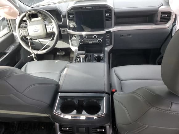 ✅ 2023 Ford F-150 Lightning Pro • VIN: 1FTVW1EL3PWG18210 • Лот: 81853055. Опубликован ранее на Copart с пробегом Не указан. Бесплатный доступ к архиву аукционных продаж из США и подробный отчёт об истории автомобиля на DreamBid. Изображение 8.