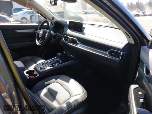 ✅ 2024 Mazda CX-5 S Premium • VIN: JM3KFBDL7R0474670 • Lot: 42460260. Wystawiony na IAAI z przebiegiem 2 711 mil. Bezpłatny archiwum sprzedaży aukcyjnych z USA i szczegółowy raport historii pojazdu na DreamBid. Zdjęcie 5.