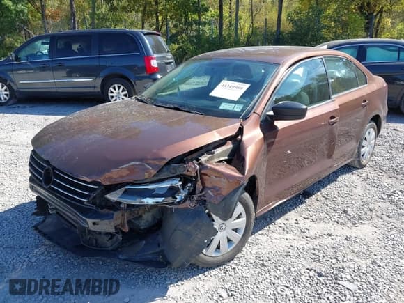 ✅ 2016 Volkswagen Jetta S • VIN: 3VW267AJ2GM389140 • Lot: 43349959. Listed on IAAI with 142,779 mi. Free auction sales archive from the USA and detailed vehicle history report at DreamBid. Image 6.