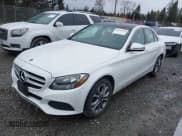 ✅ 2017 Mercedes-Benz C 300 • VIN: 55SWF4KB5HU232085 • Lot: 41852193. Wystawiony na IAAI z przebiegiem 32 651 mil. Bezpłatny archiwum sprzedaży aukcyjnych z USA i szczegółowy raport historii pojazdu na DreamBid. Zdjęcie 2.