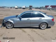 ✅ 2013 Mercedes-Benz C 300 Sport • VIN: WDDGF8AB1DR275539 • Лот: 42608207. Опубликован ранее на IAAI с пробегом 179 363 миль. Бесплатный доступ к архиву аукционных продаж из США и подробный отчёт об истории автомобиля на DreamBid. Изображение 15.