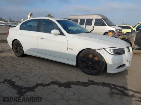 ✅ 2007 BMW 3 Series 335i • VIN: WBAVB73537VH21782 • Lot: 42725609. Listed on IAAI with 145,157 mi. Free auction sales archive from the USA and detailed vehicle history report at DreamBid. Image 1.