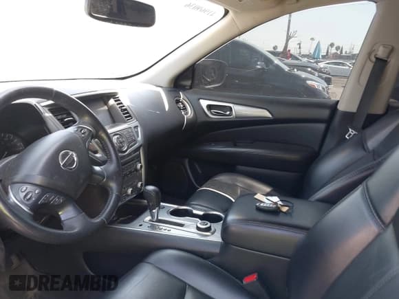 ✅ 2019 Nissan Pathfinder SV • VIN: 5N1DR2MM2KC606350 • Lot: 41969036. Listed on IAAI with 103,478 mi. Free auction sales archive from the USA and detailed vehicle history report at DreamBid. Image 20.