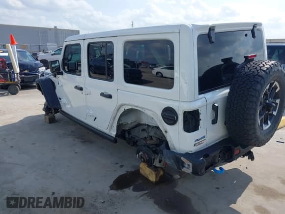 ✅ 2024 Jeep Wrangler Rubicon X • VIN: 1C4RJXR62RW211456 • Lot: 42167755. Wystawiony na IAAI z przebiegiem 27 466 mil. Bezpłatny archiwum sprzedaży aukcyjnych z USA i szczegółowy raport historii pojazdu na DreamBid. Zdjęcie 3.